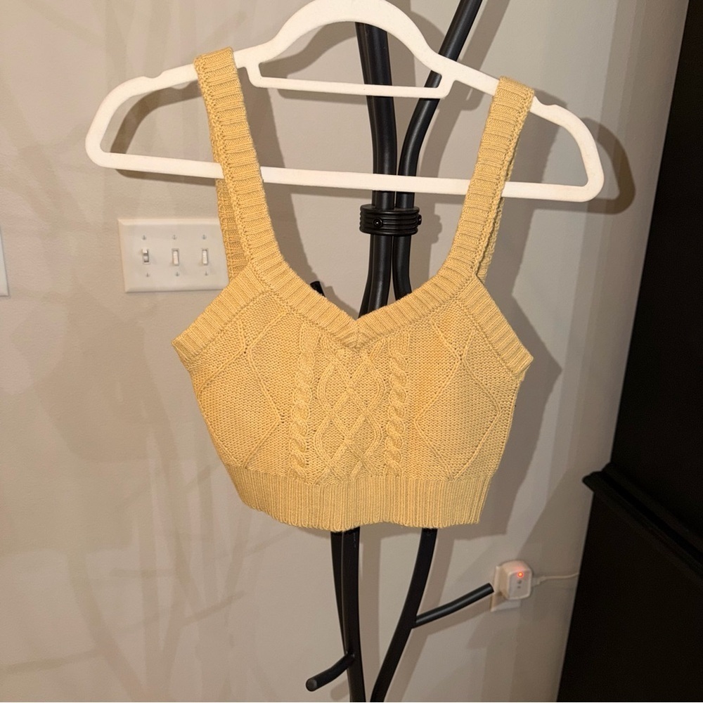 Hazel Moon Cable Knit Crop Sweater Tank Top Beige Thick Strap Size S